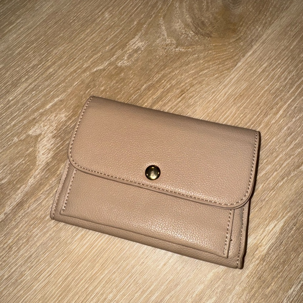 COPY - FOREVER 21 Tan Leather Wallet